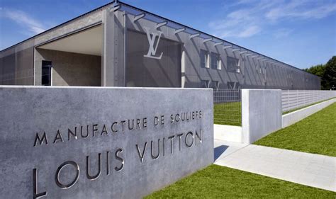 fabrica louis vuitton sibiu